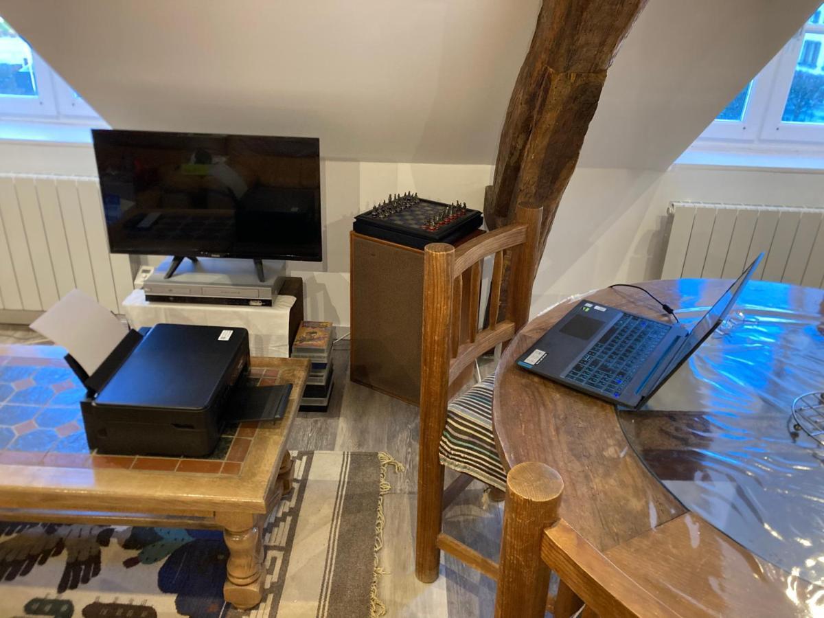 Un Sejour Royal Au Calme Apartment Blois Exterior photo